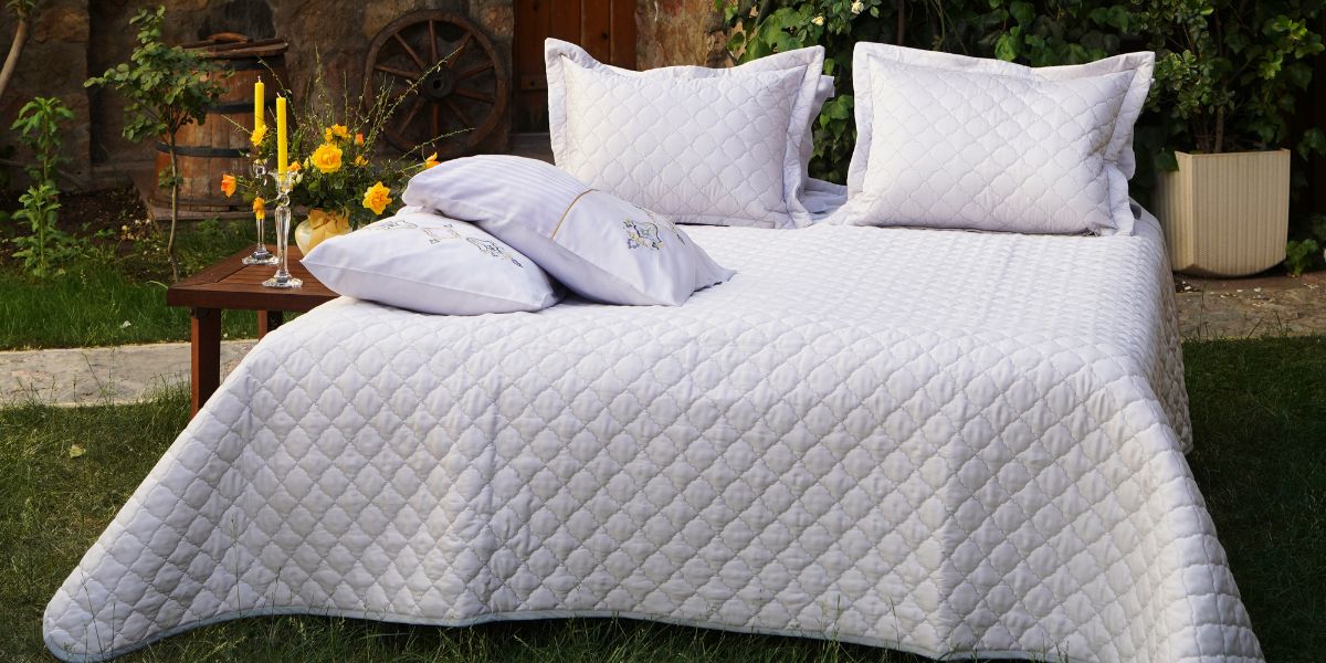 Anne de Solène : La promesse de bien dormir avec une literie haute couture